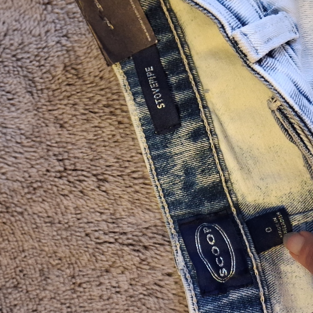 Scoop White Wash Jeans - Picture 8 of 8
